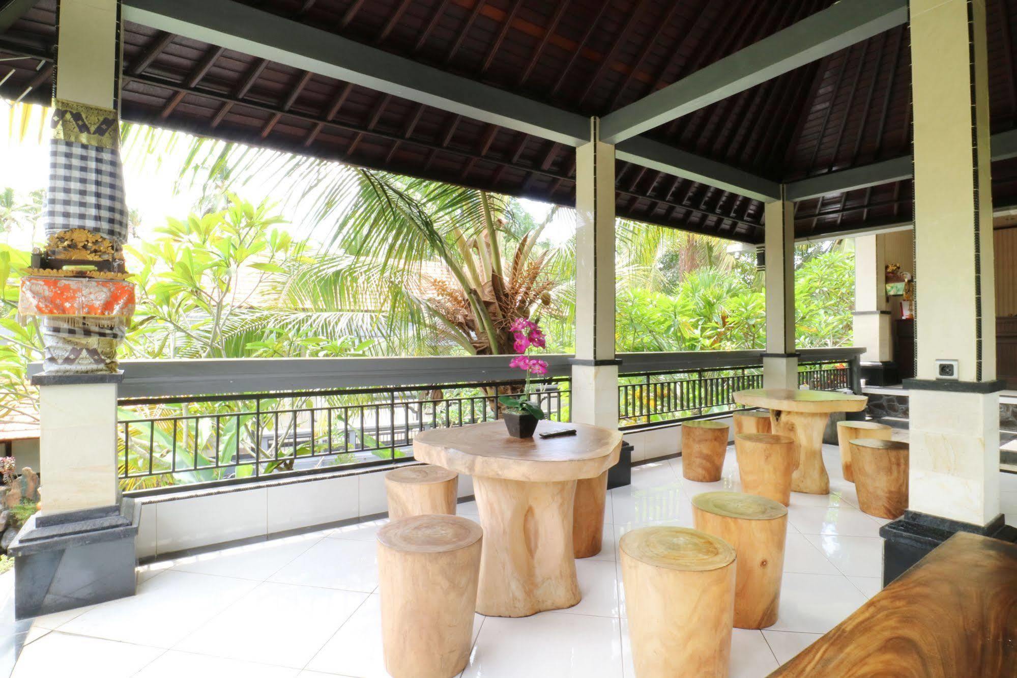 Oyo 91925 Ijo Eco Lodge Hotel Mengwi Exteriör bild